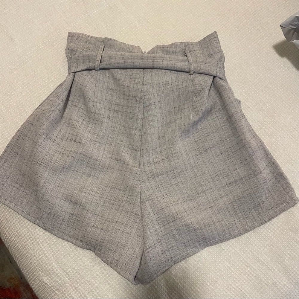 Like new! Latiste high waisted gray shorts - Picture 3 of 3